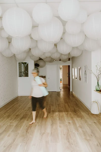 Alenar | Espacio de bienestar: yoga, creatividad y naturaleza en Vilanova i la Geltrú