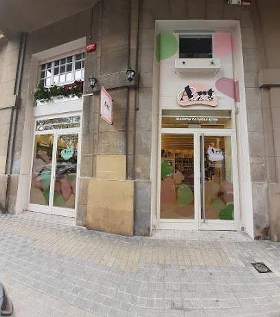 ArtCinco Bellas Artes Pamplona - Talleres y academia de pintura Pamplona - Manualidades