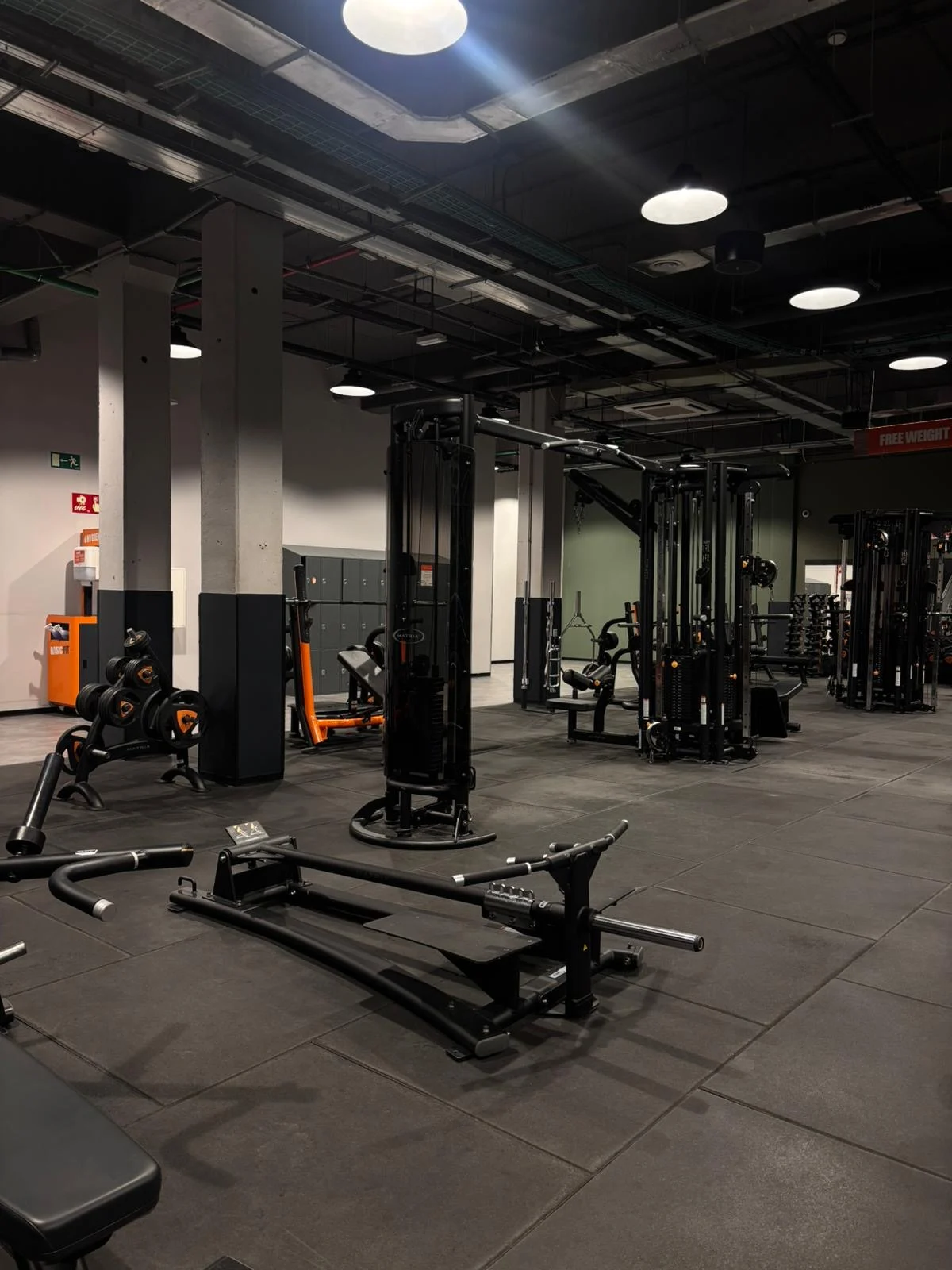 Basic-Fit - 2