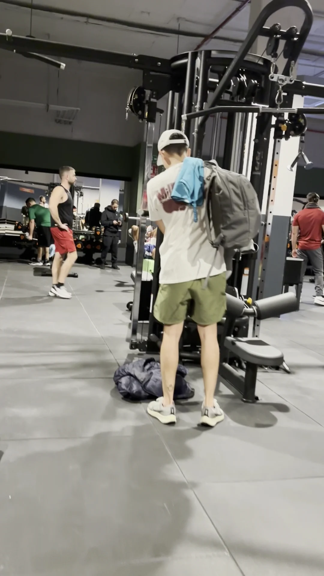 Basic-Fit - 3