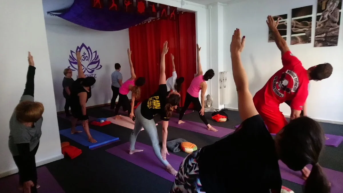 BienEstar Pilates y Yoga Oviedo "espacio de salud cuerpo y mente" - 2