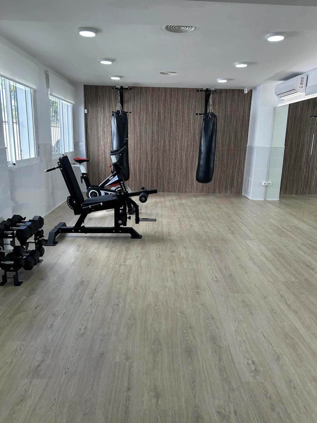 Centro de entrenamiento y gimnasio Atelier Sport & Care - 2
