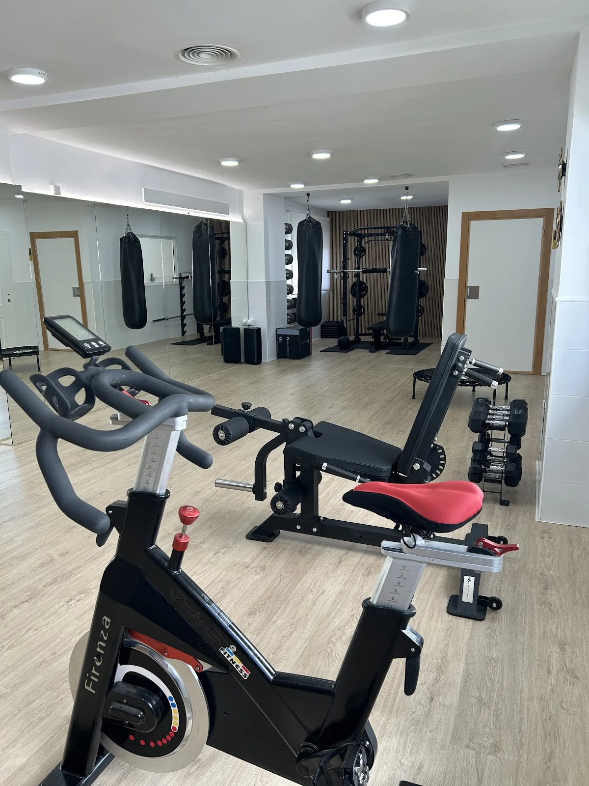 Centro de entrenamiento y gimnasio Atelier Sport & Care - 4