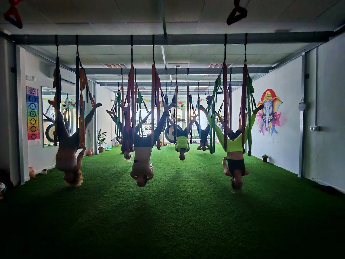 CENTRO DE YOGA & BIENESTAR EMOCIONAL GANESHA