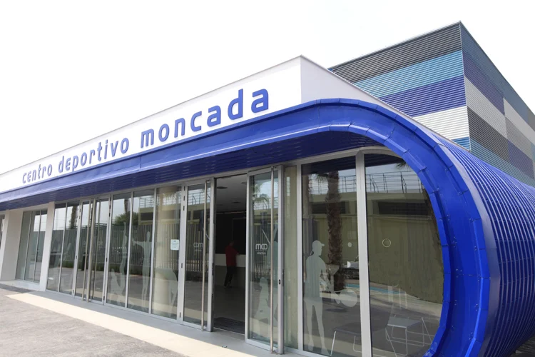 Centro Deportivo Moncada - 2