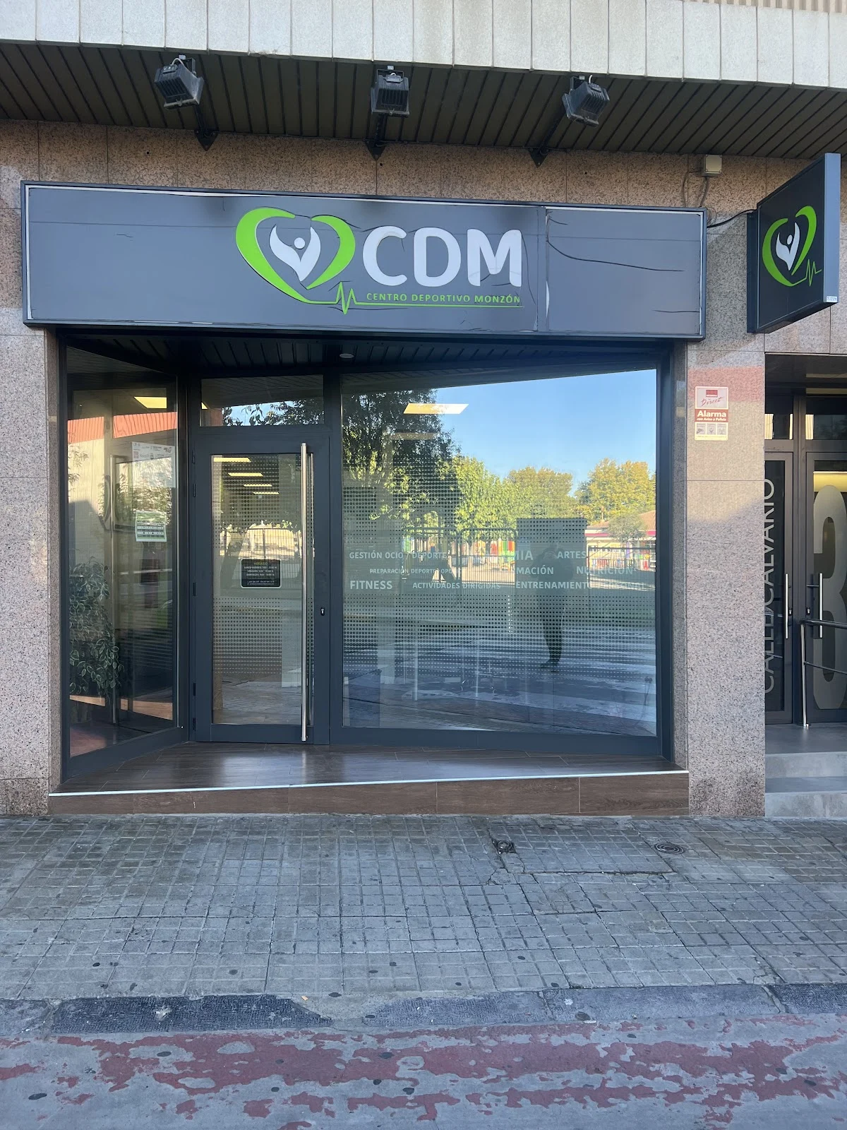 CENTRO DEPORTIVO MONZÓN - 3