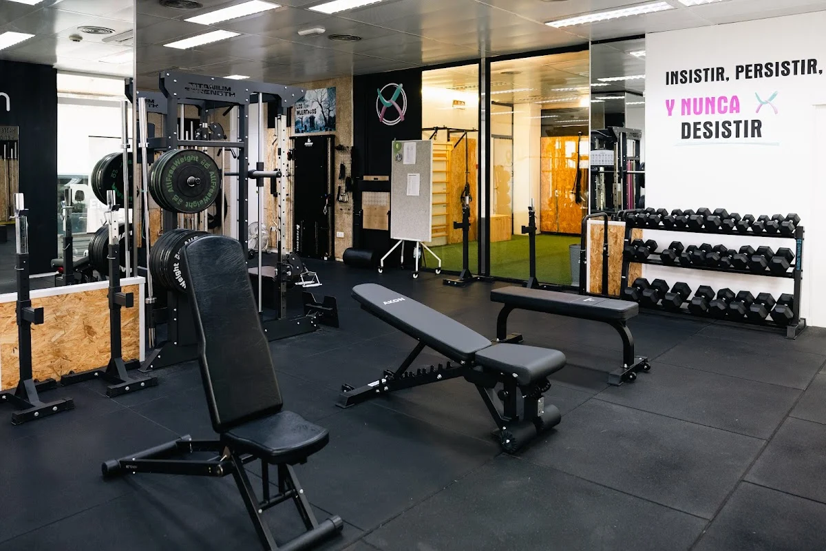 Clínica de Nutrición y Entrenamiento Personal / NEXOS FITNESS - 2