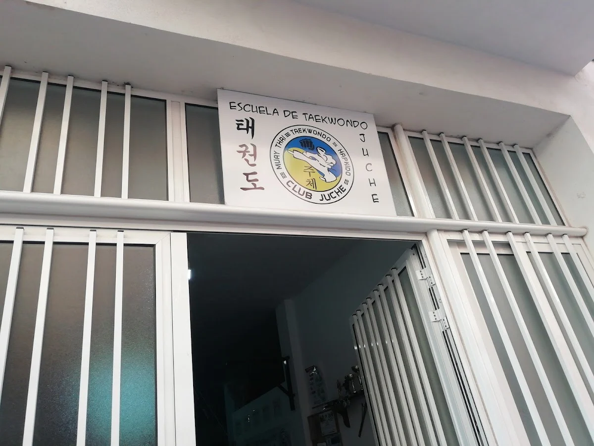 Club de artes marciales Juche