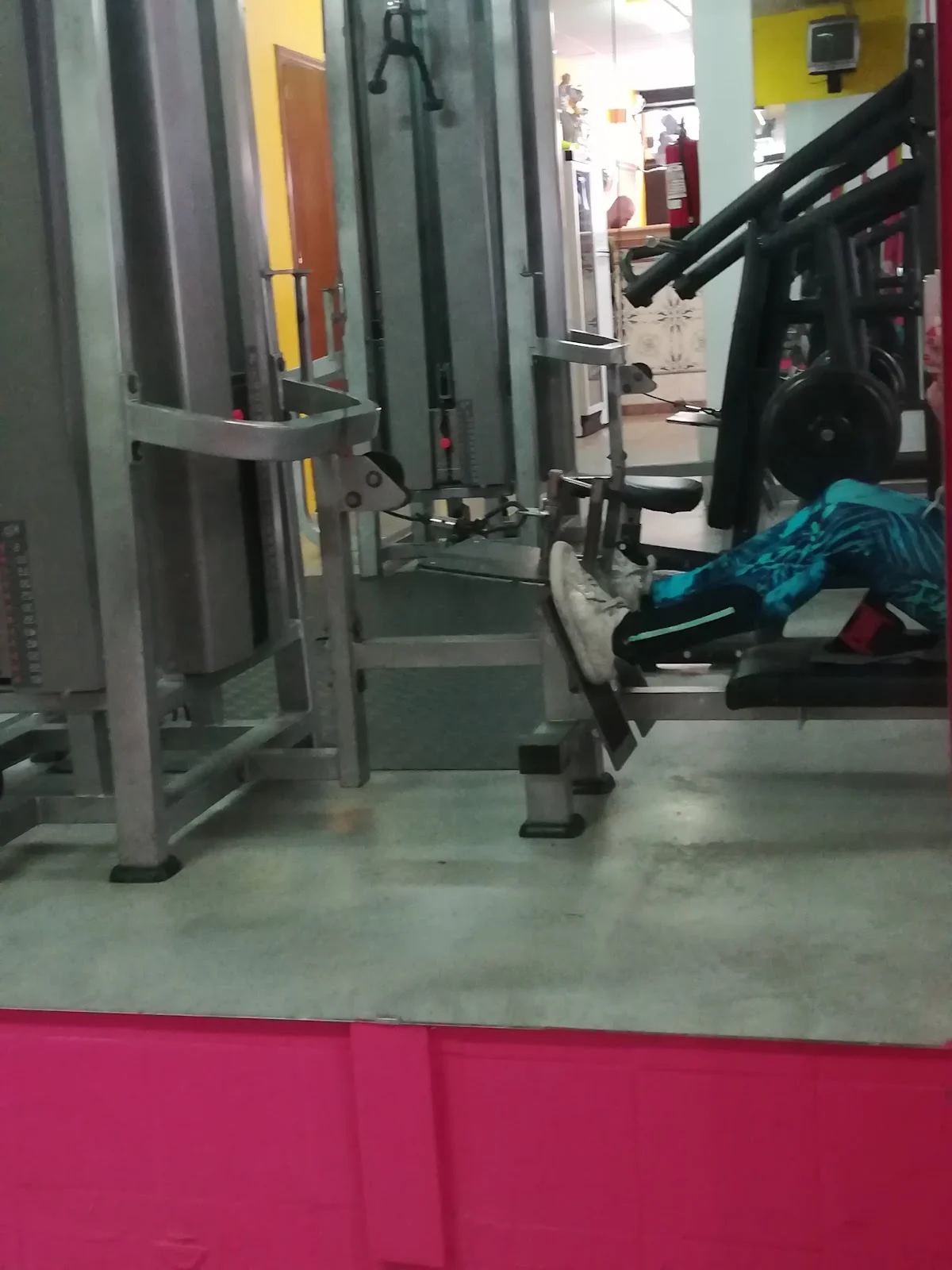 Club Deportivo Fitness-Arena - 4
