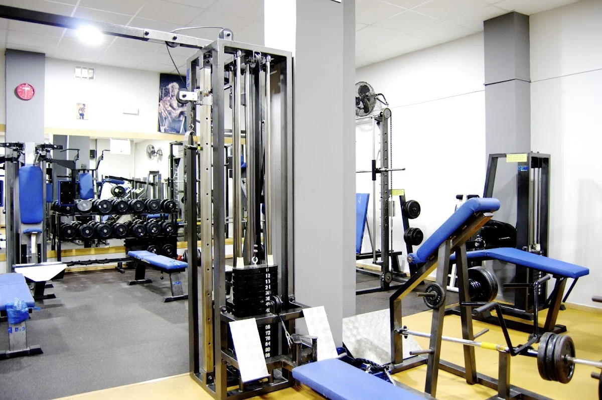 Club Gimnasio Multi-Sport - 2