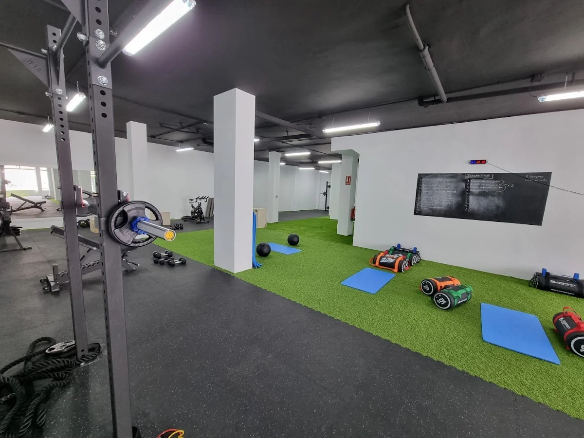 D.CARRY HEALTH & PERFORMANCE - 2