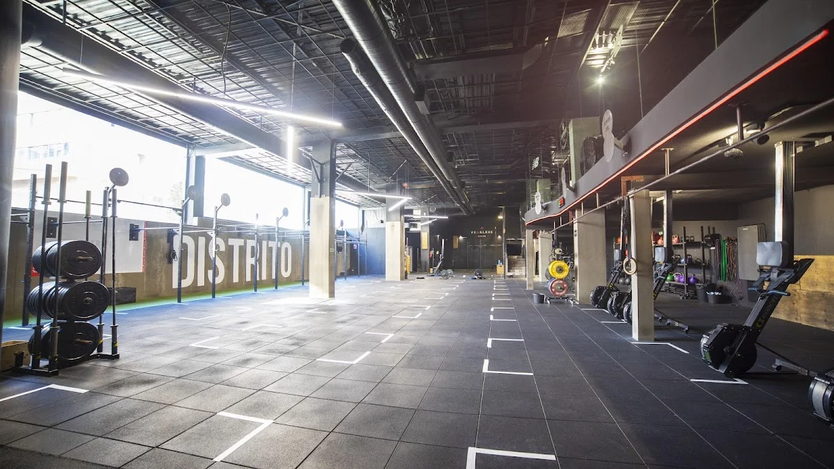 Distrito 362 Vigo Plaza América - Boutique de Entrenamiento - 3