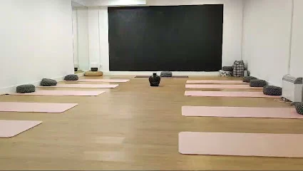 Emovere Centro de Meditación, Yoga y crecimiento personal