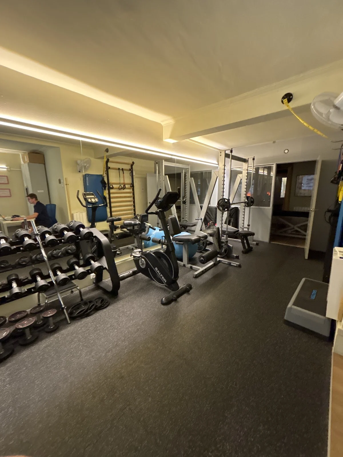 Equilibrium Fitness y Masaje - 4