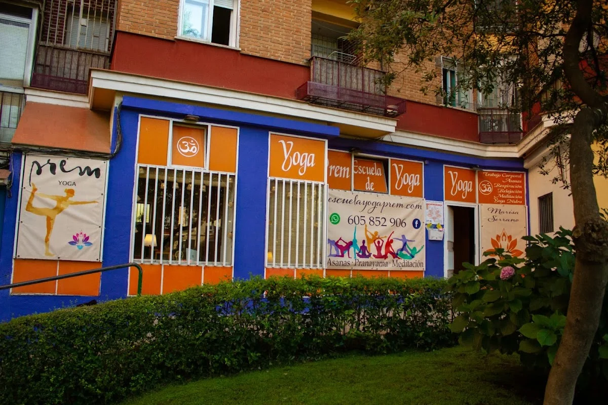 Escuela de yoga Prem