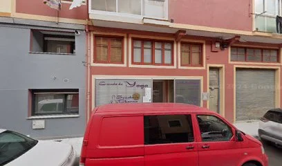 Escuela De Yoga Sanatana Dharma