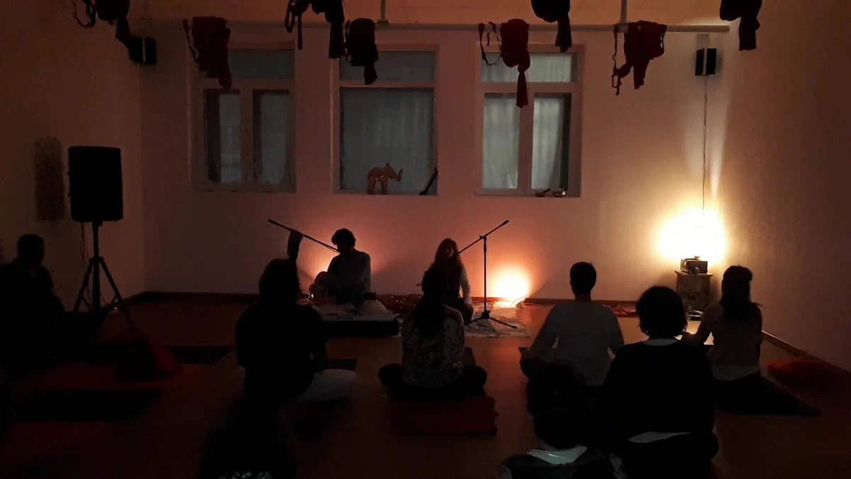 Escuela de Yoga Saraswati - 2