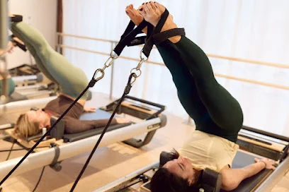 espailotus 50 | Reformer, Entrenament personal, Power Barre i Tonificació