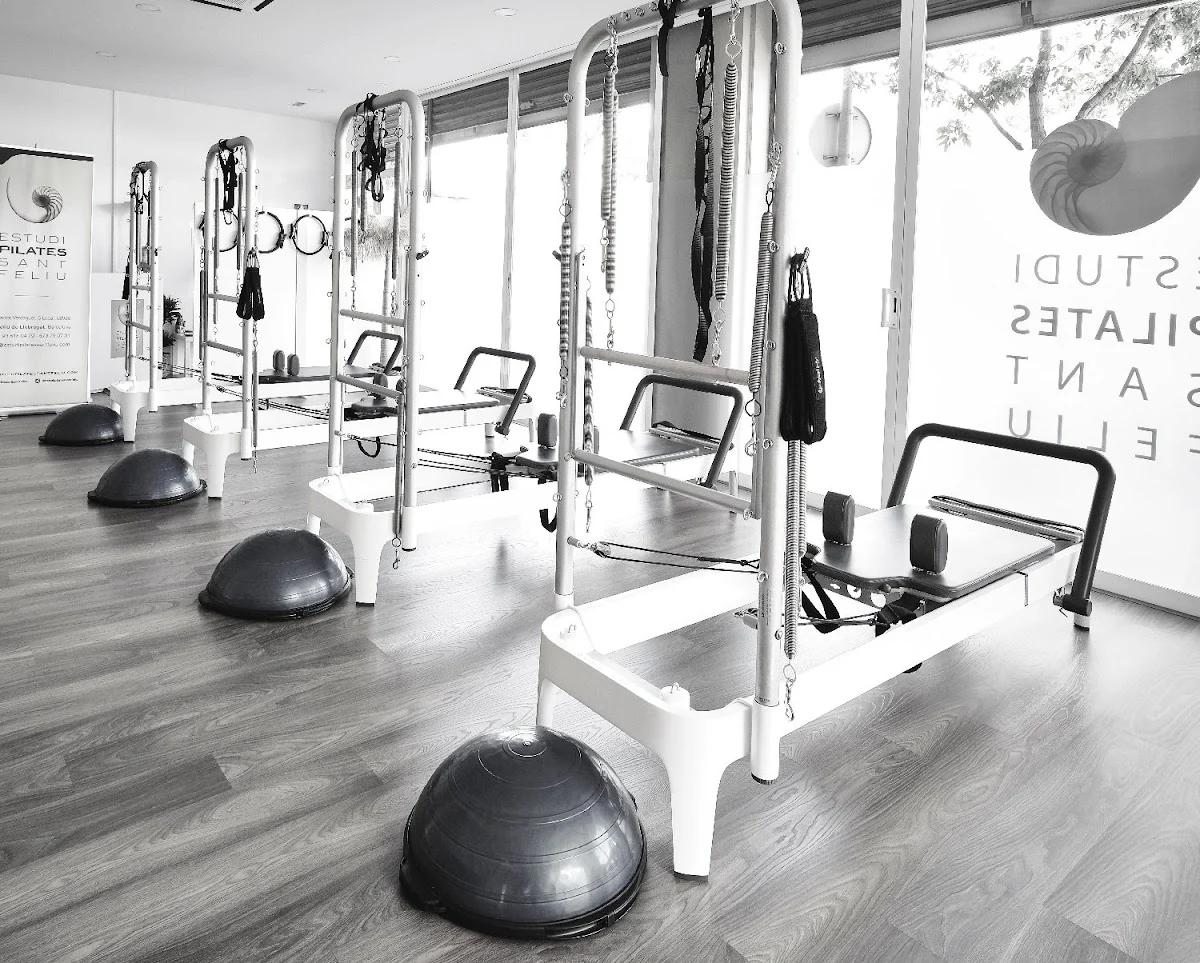 Estudi Pilates Sant Feliu - 2