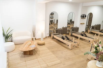 Form Studio Pilates Club