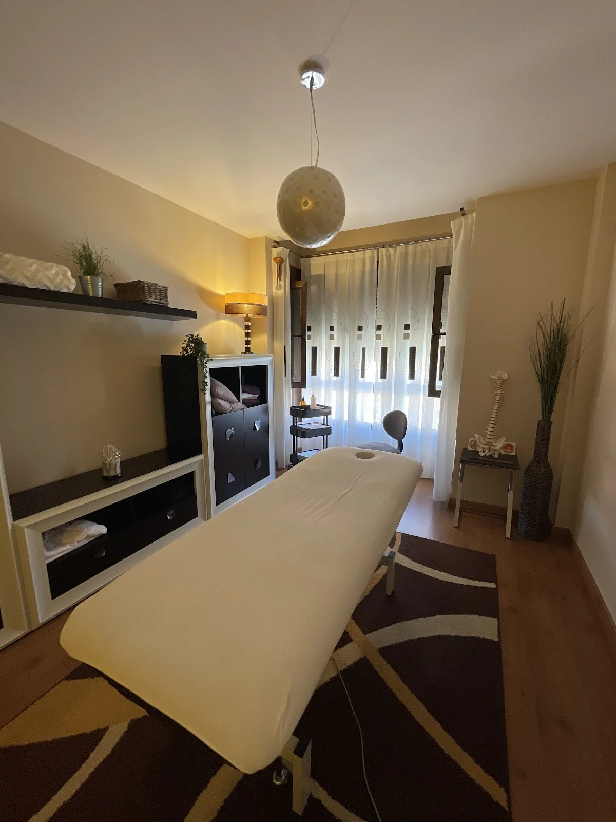 Gabinete de Osteopatía y Kinesiología - HOLOS
