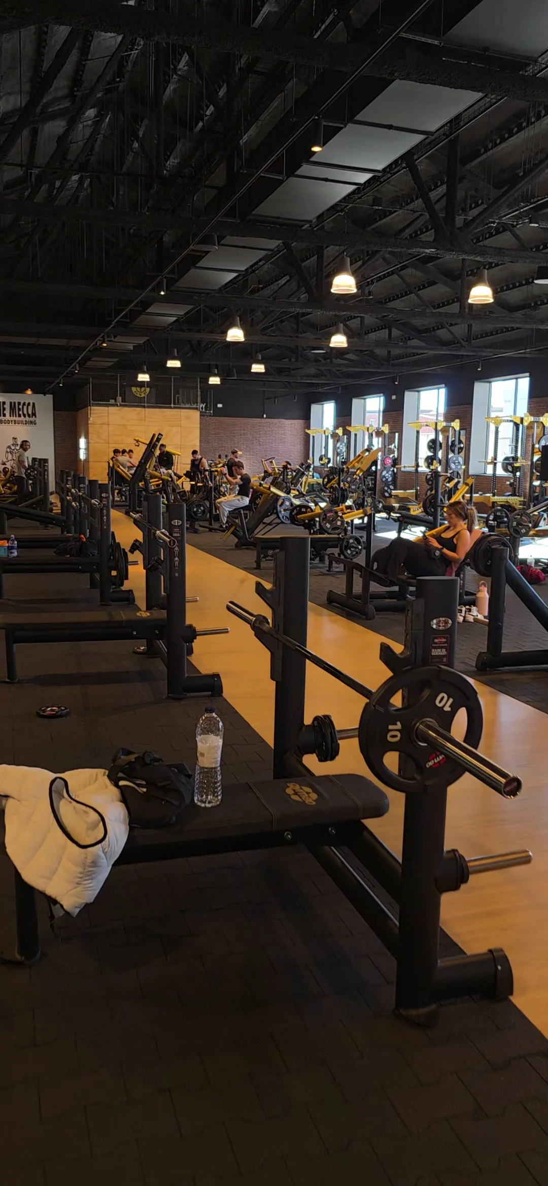 Gold's Gym Terrassa - 3