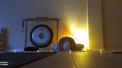 hacia la quietud YOGA y MEDITACIÓN - Badajoz