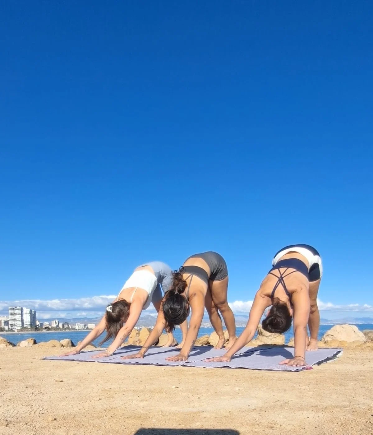 Hot Yoga Altea - Yoga School