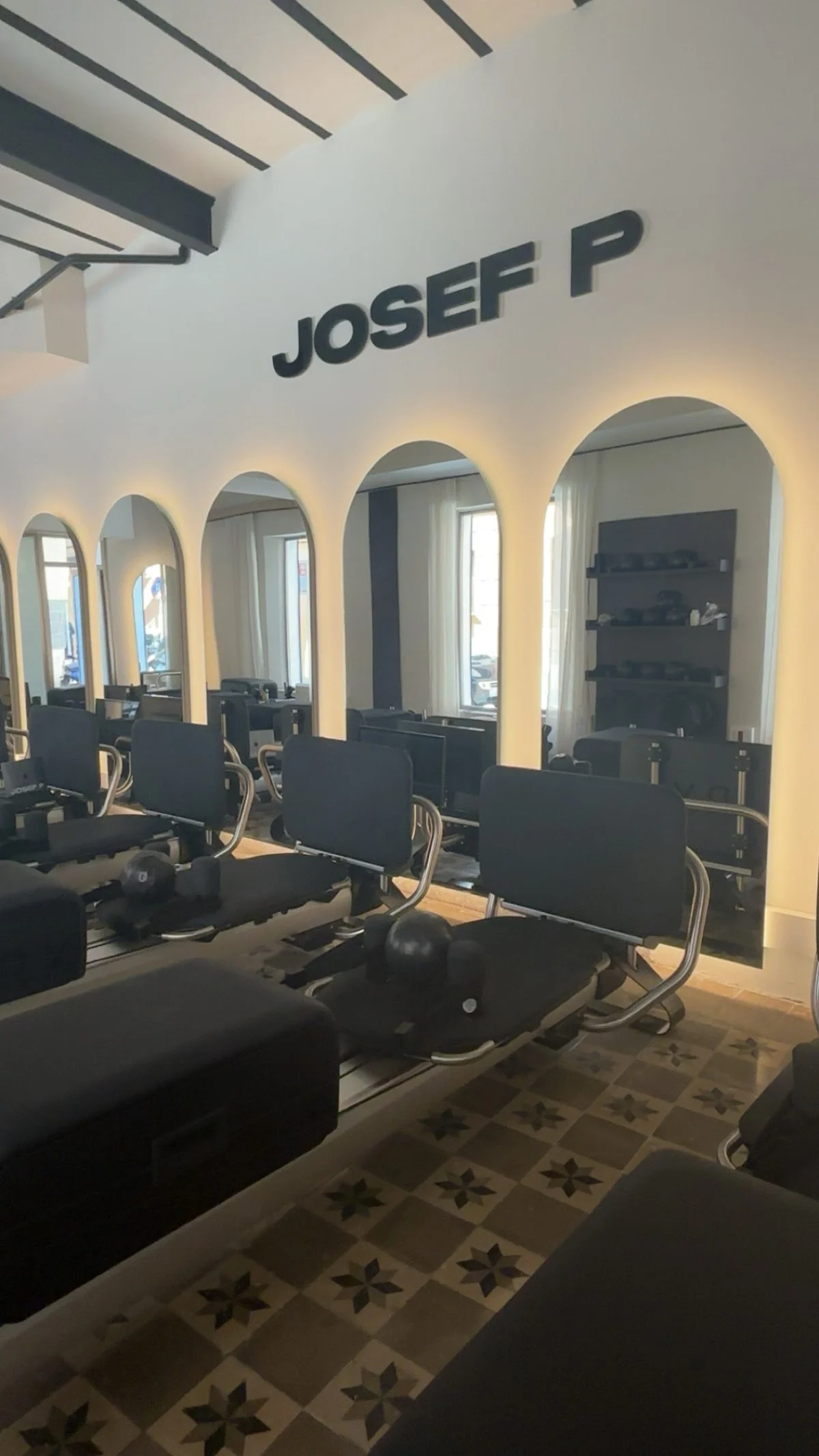 JOSEF P