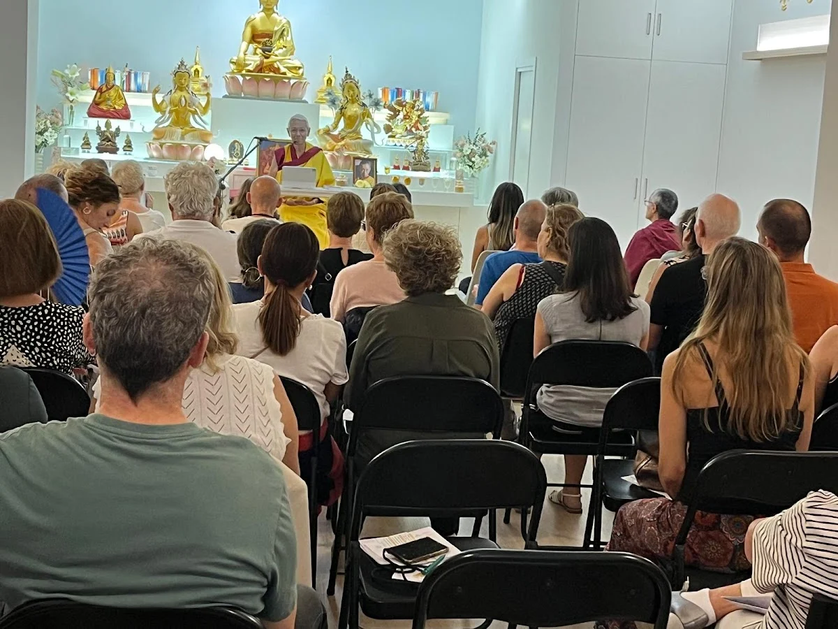 KMC Valencia - Centro de Meditación Kadampa