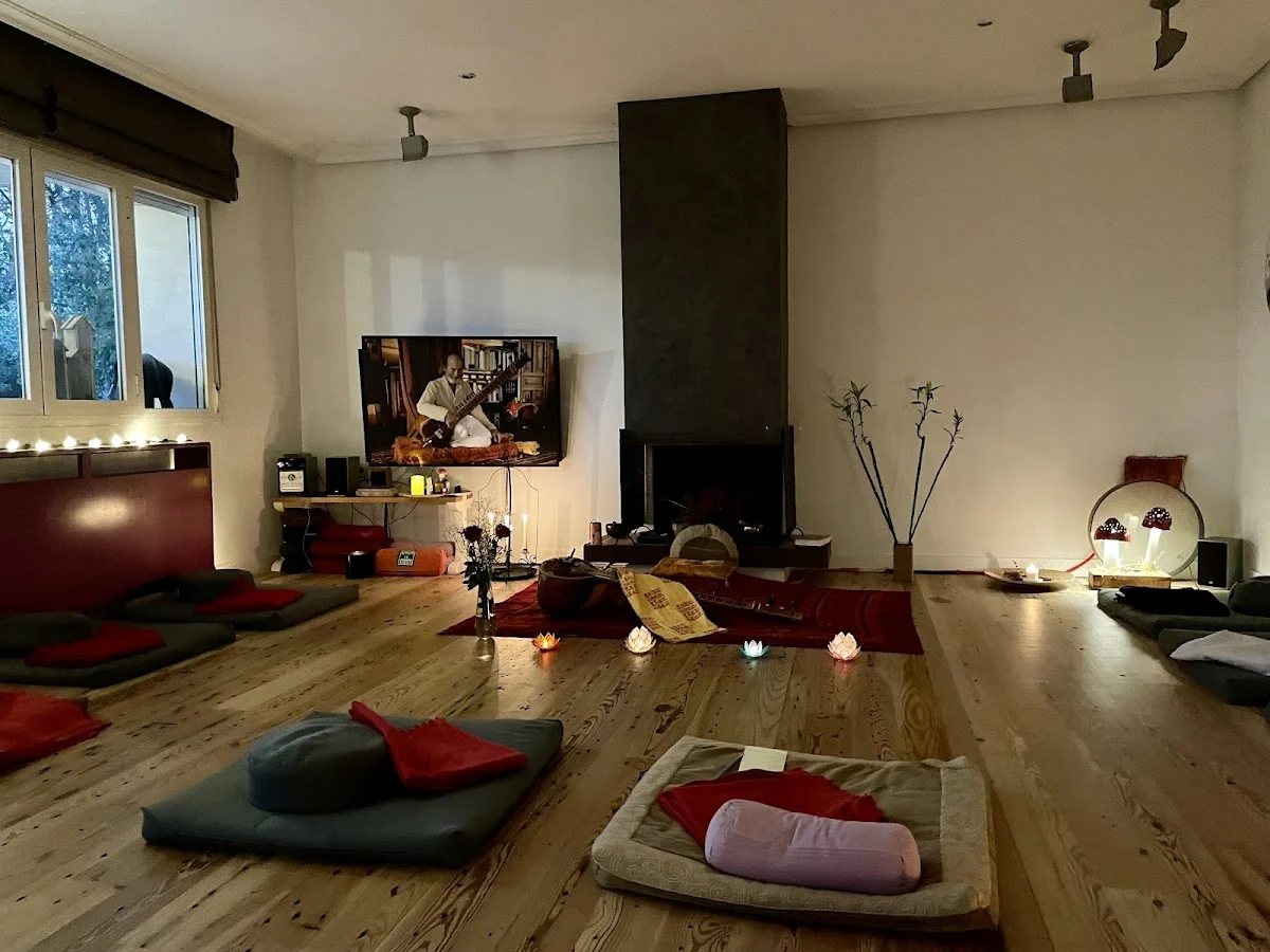 La Casa de la Luna | Clases de Yoga y Meditación