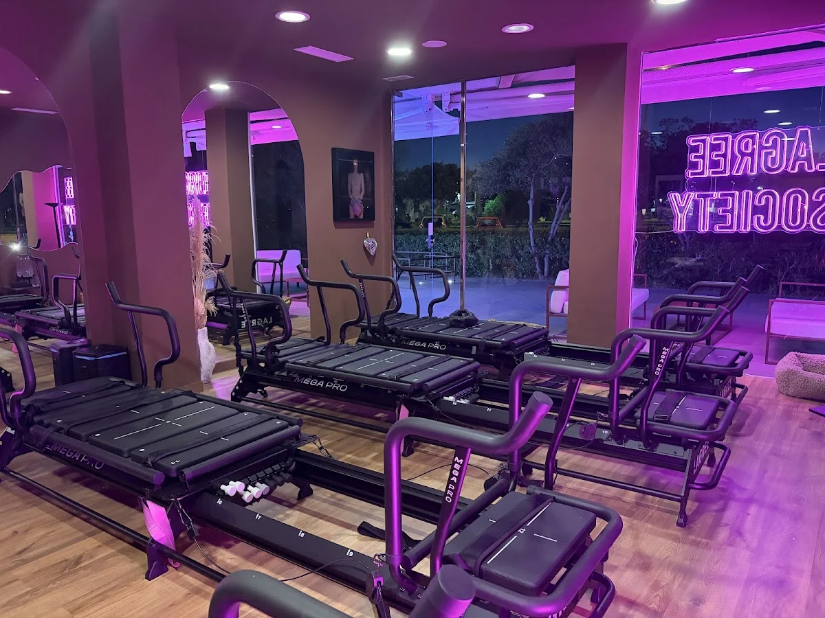 LAGREE SOCIETY IBIZA - Studio Lagree Fitness - 2