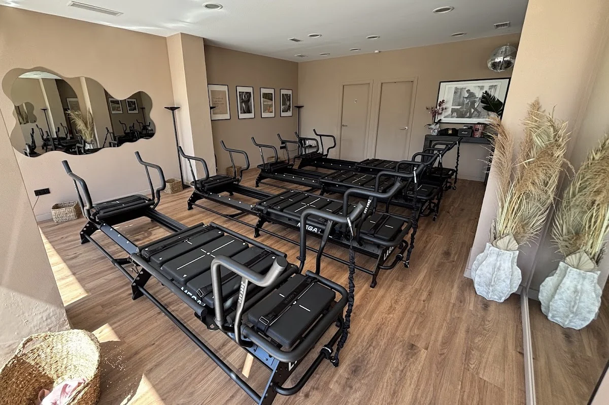 LAGREE SOCIETY IBIZA - Studio Lagree Fitness - 4