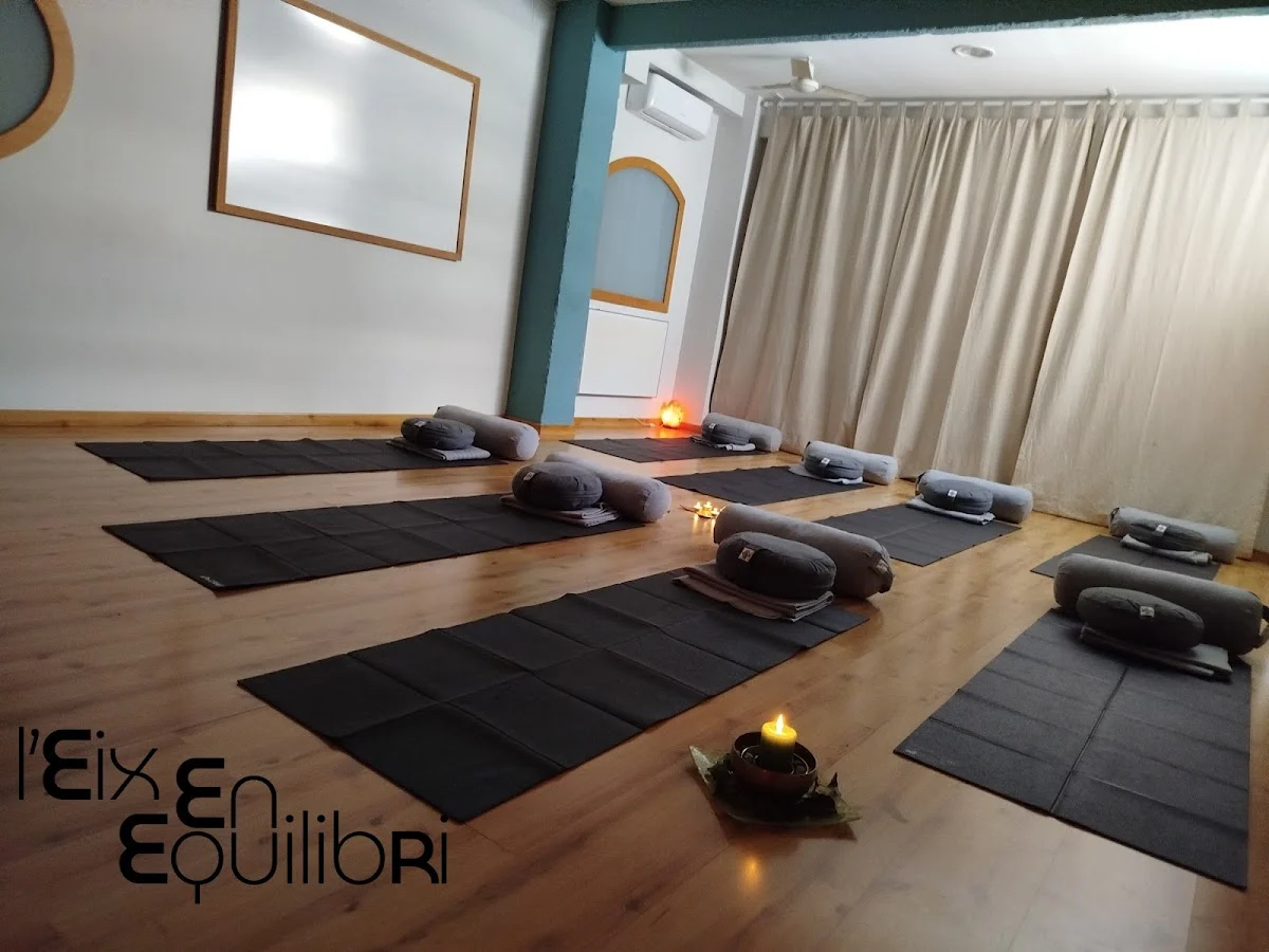L'Eix En Equilibri