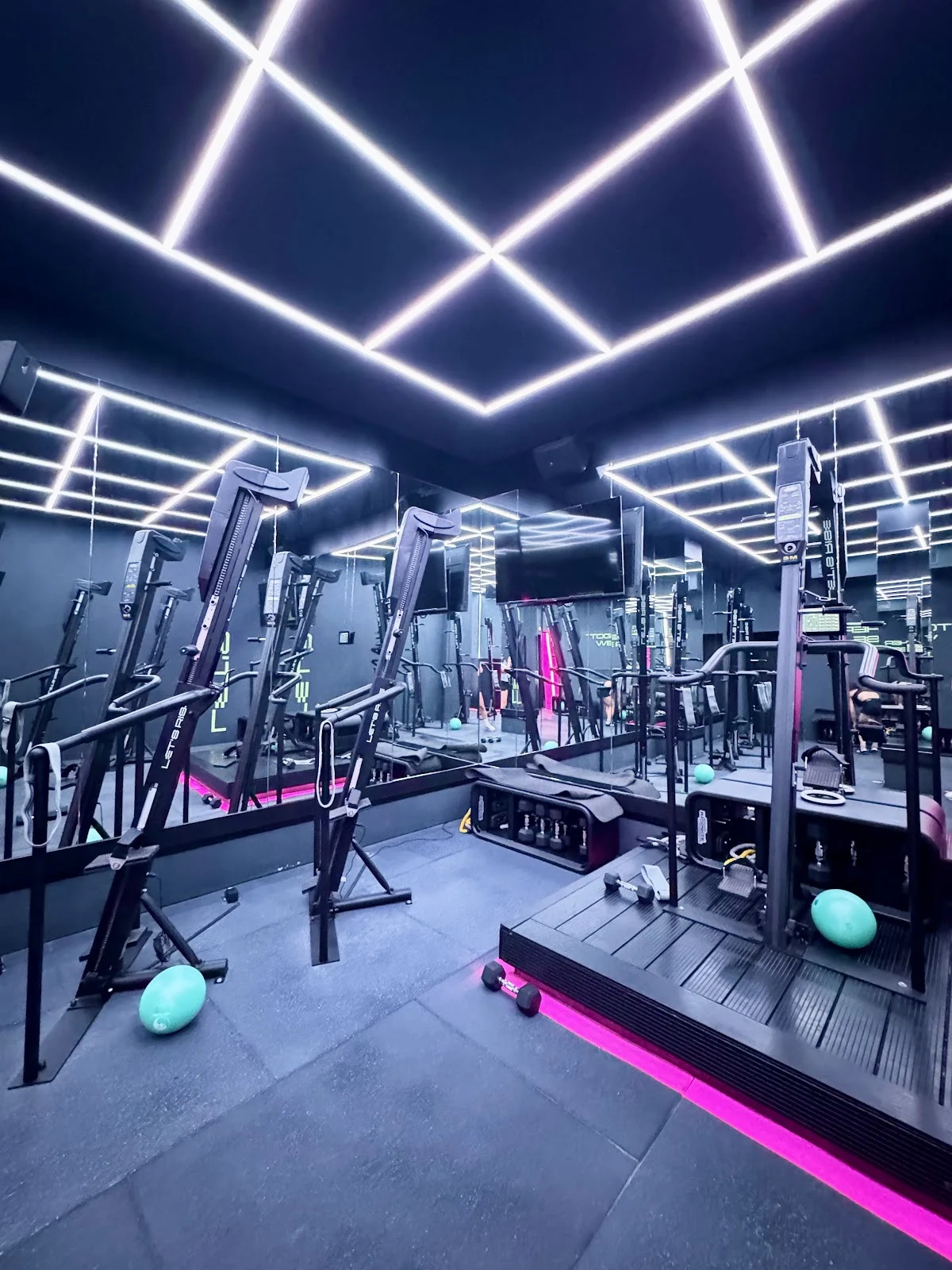 Let’s Rise - Gimnasio boutique en Barcelona