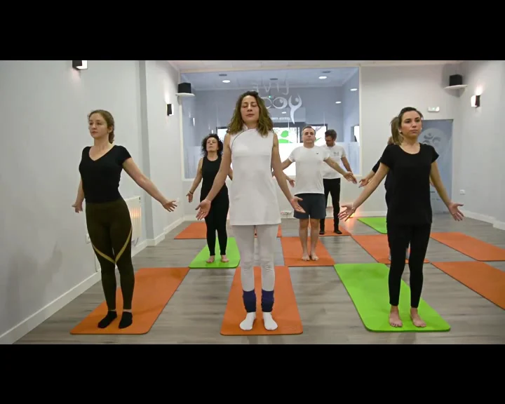 LIVE YOGA - 2
