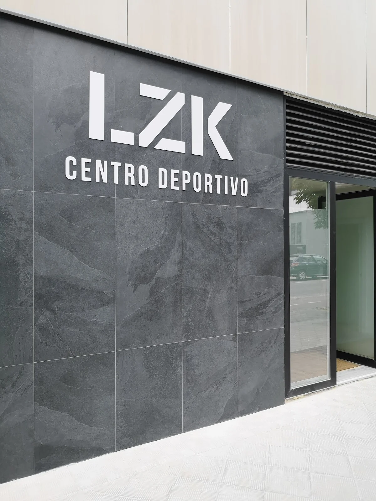 LzK centro deportivo - 2