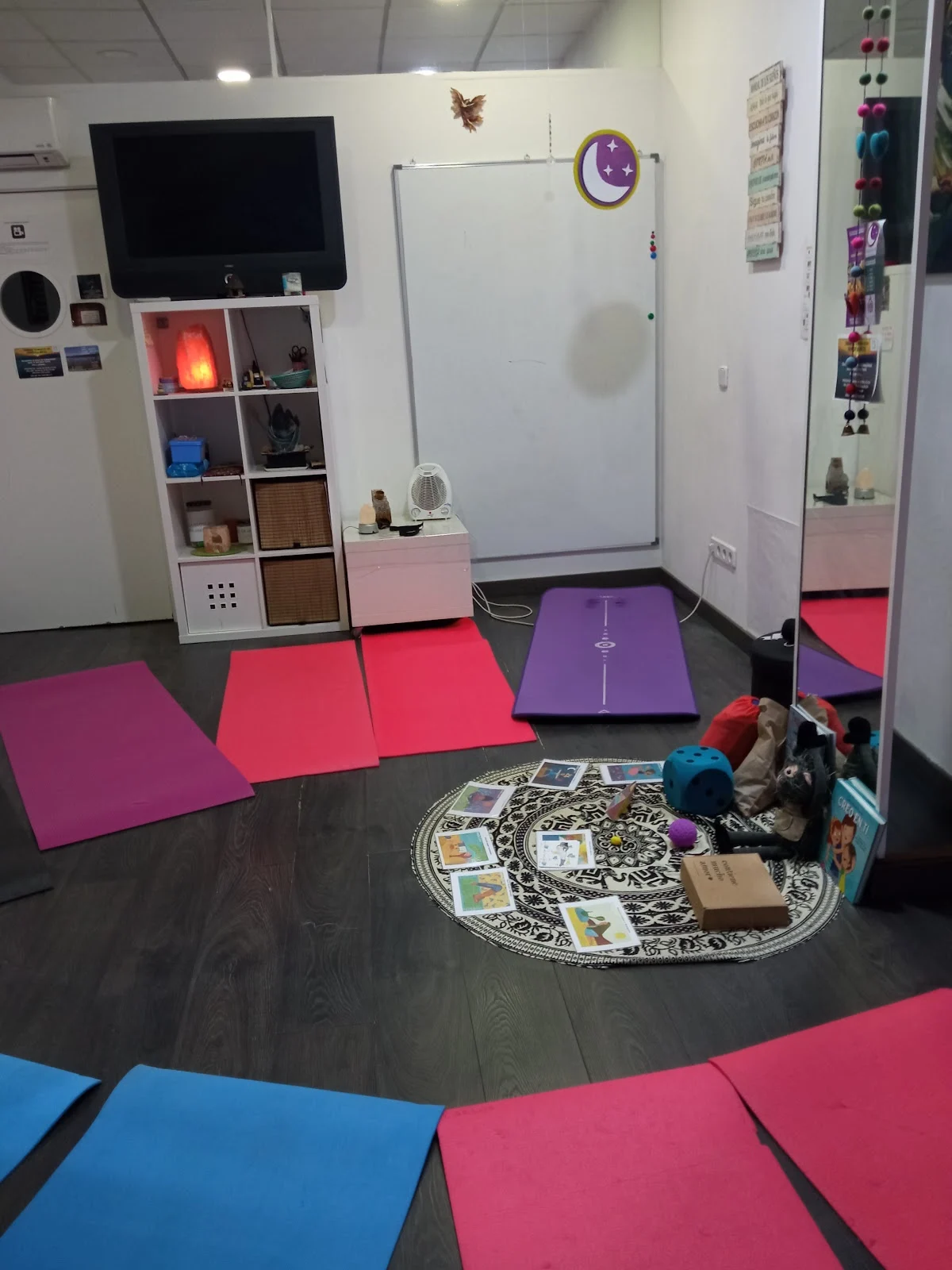 Mandaluna.kidsyoga
