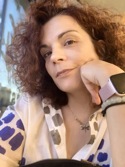 María Anguita | Terapeuta Educación Emocional | Especializada Duelo Infanto-Juvenil y de Adultos