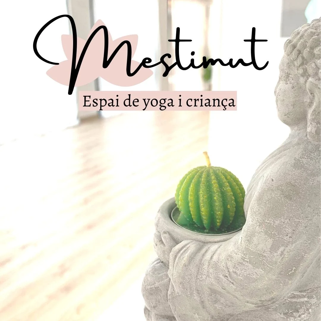 Mestimut, espai de yoga i criança