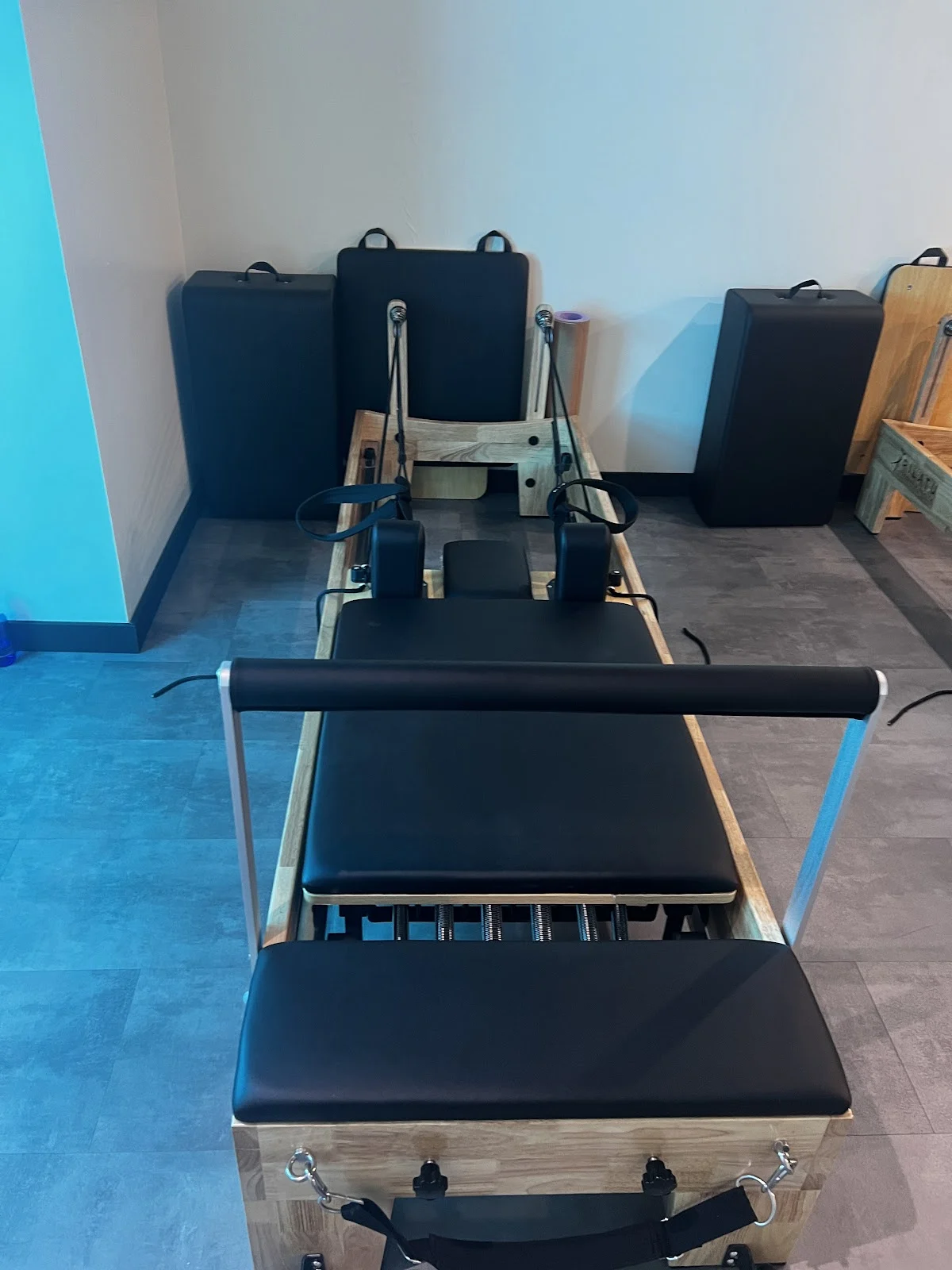 Pilates Reformer Studio Nova Conde Casal - 2