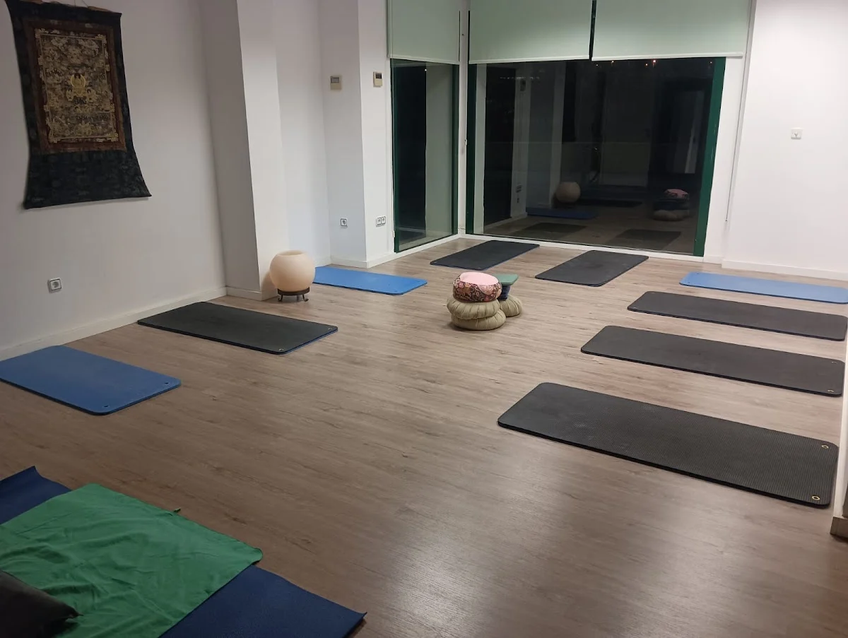 Rosa Yoga