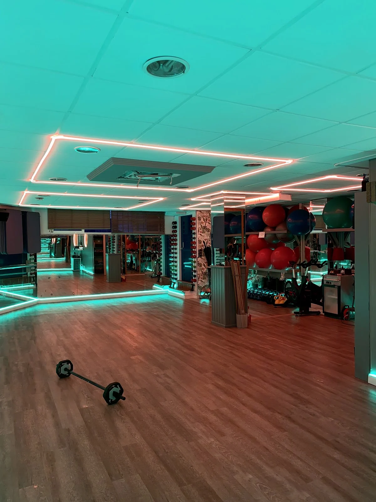 Sala de Aerobic y Pilates May