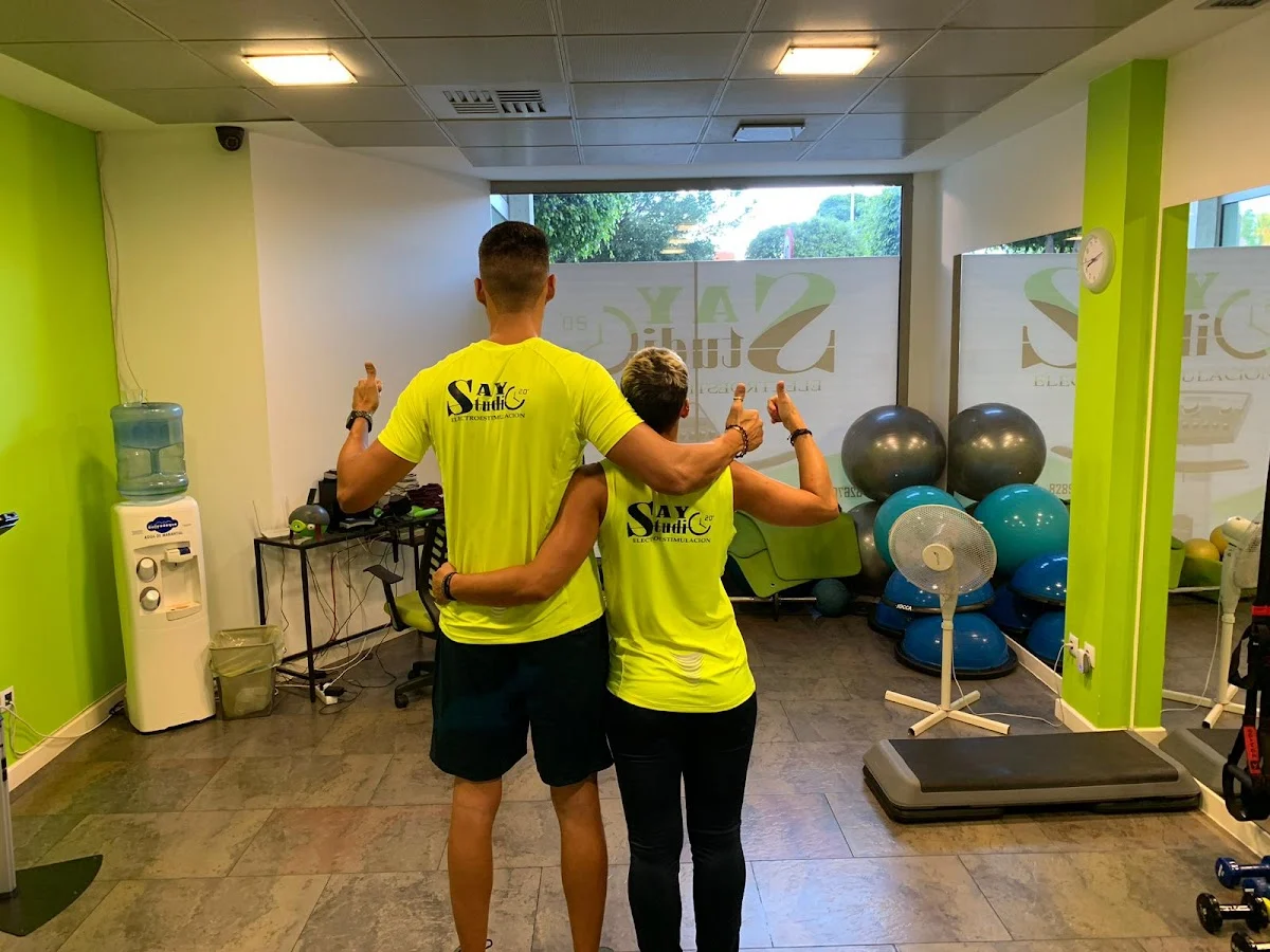 SayStudio Electroestimulación,Pilates en maquina y Masajes. - 2