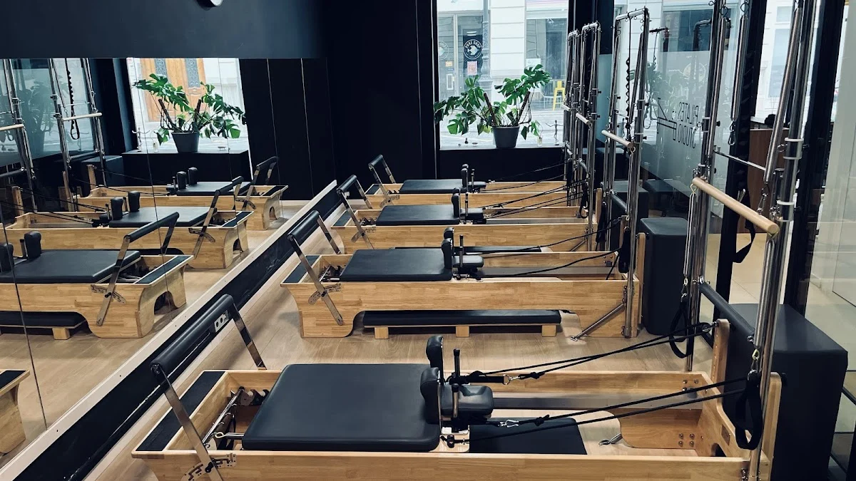 Stone Reino 2 - Pilates Reformer & Fisio
