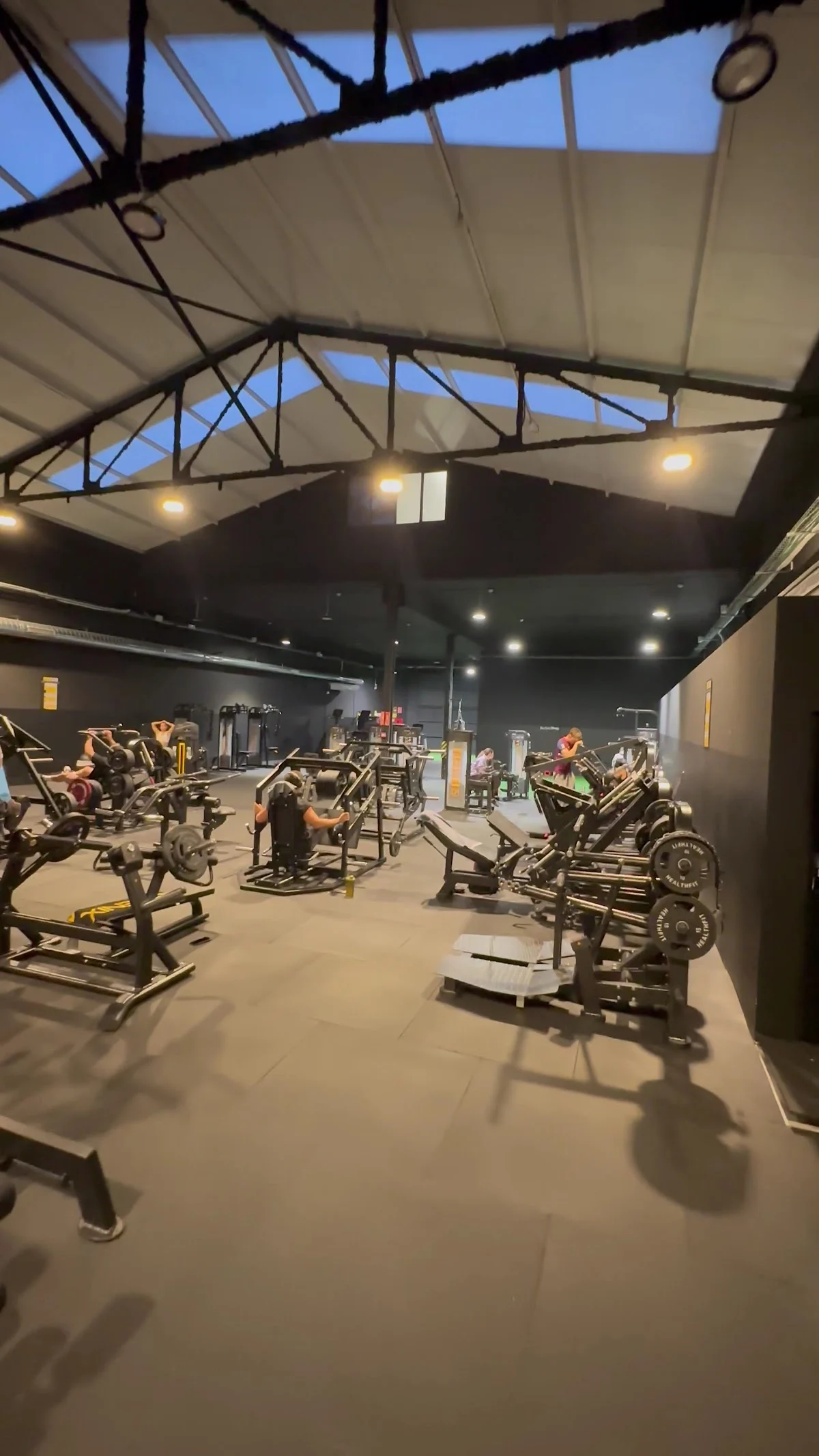 THE CLUB FITNESS - 6