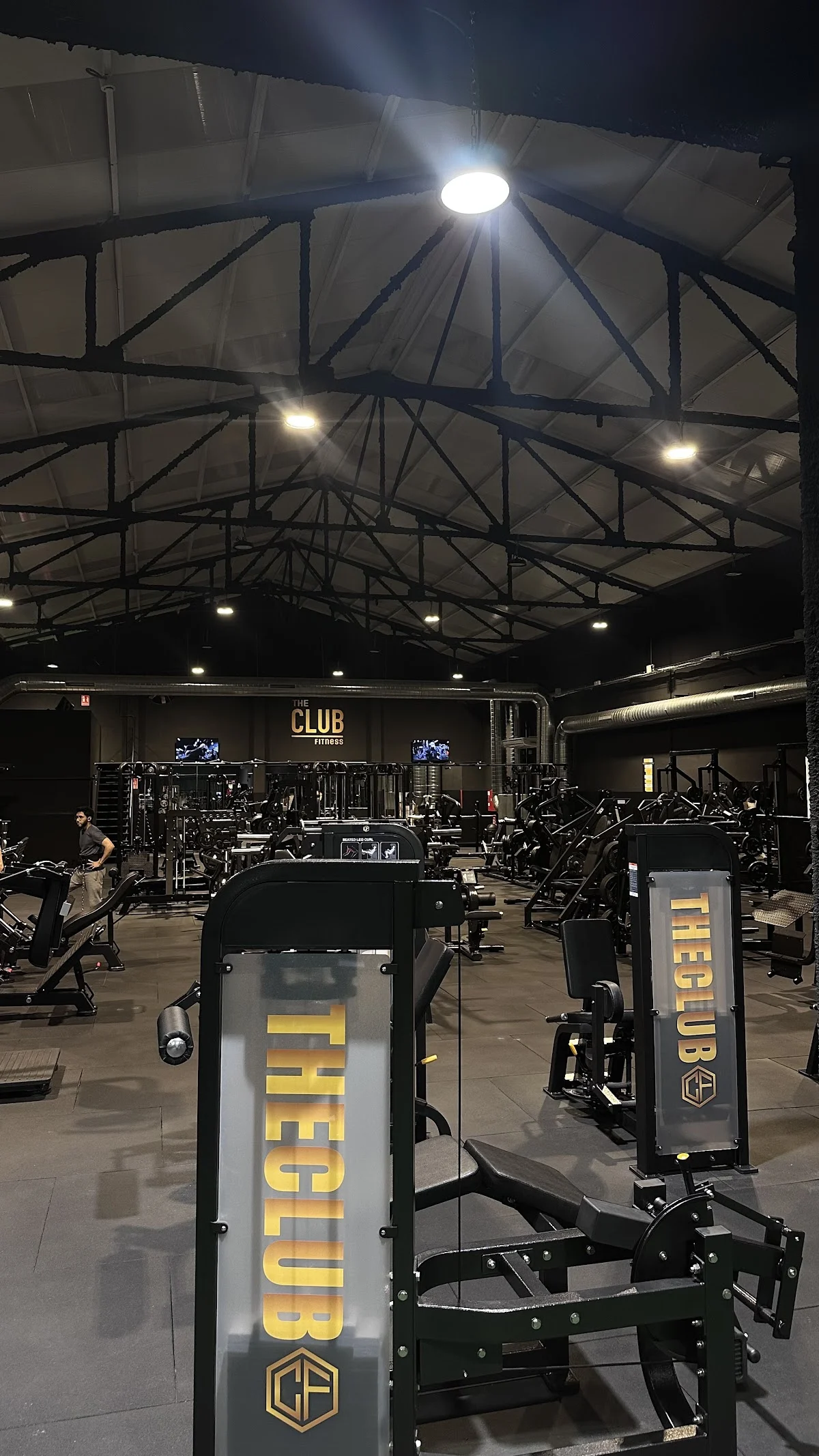 THE CLUB FITNESS
