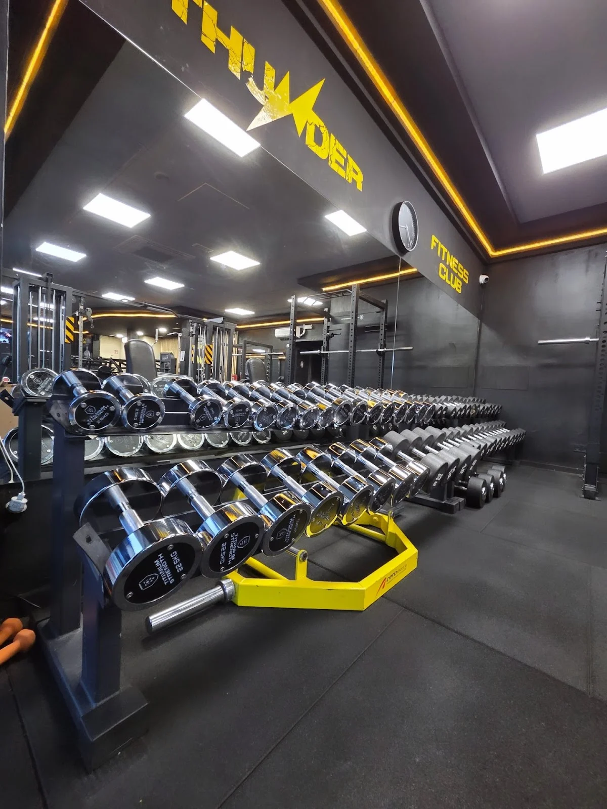 THUNDER FITNESS CLUB - 2