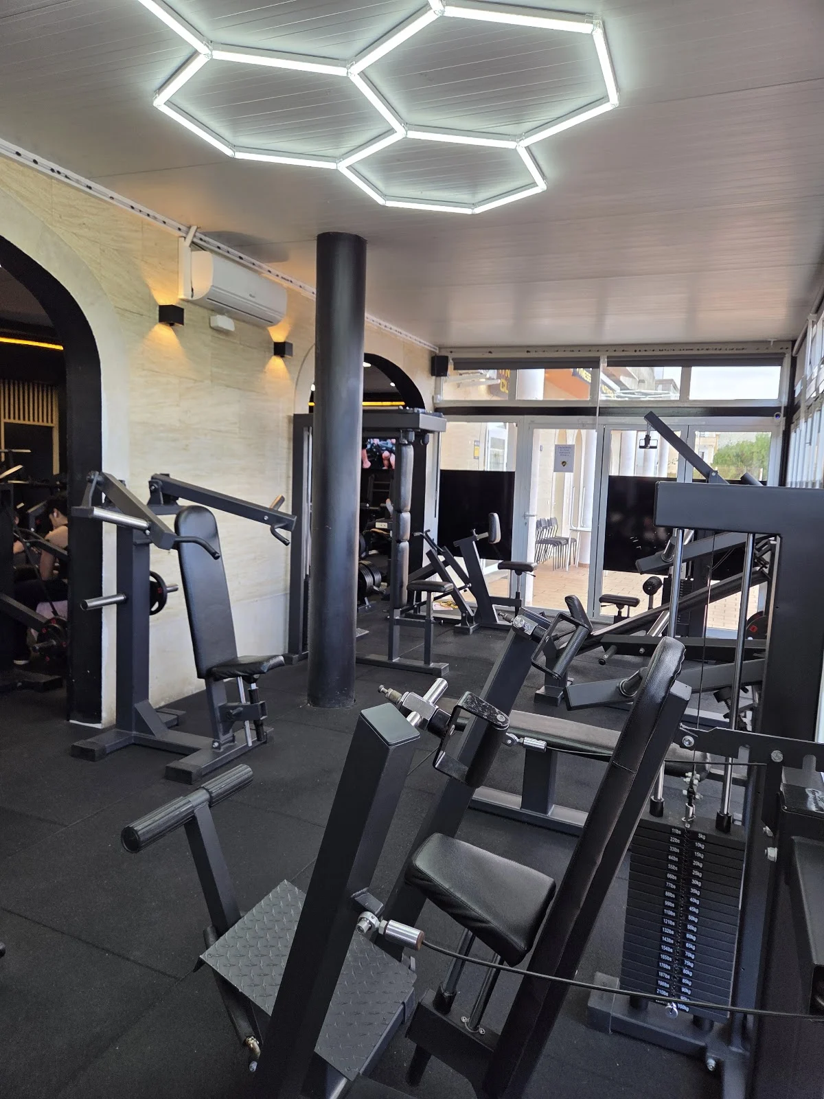 THUNDER FITNESS CLUB - 3