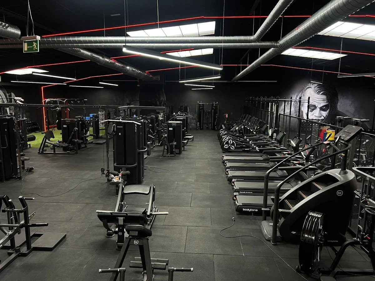 Vulture Fitness & Box - 4